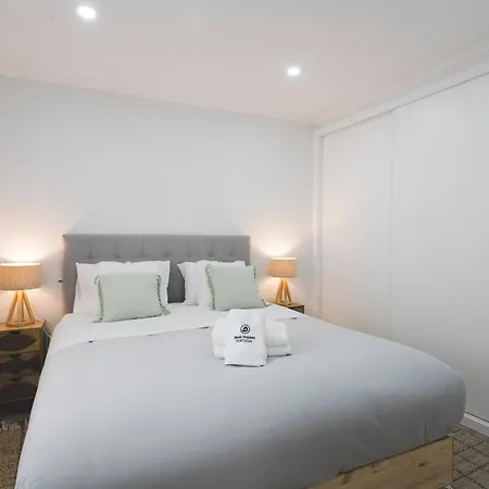 アパート 100 - Point Break 12 ペニシェ